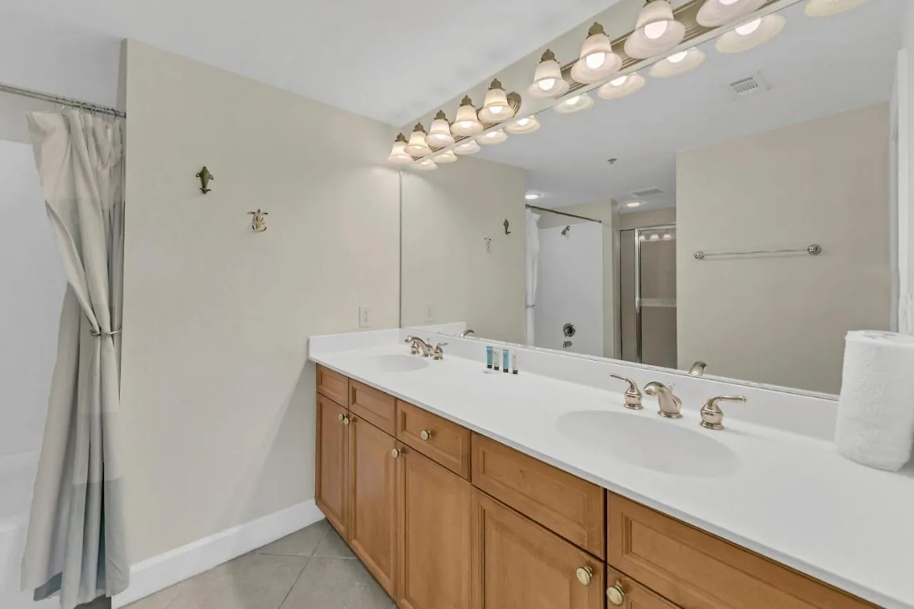 Harbor Landing 101B - 3Br With Harbor Views On Holiday Isle Destin